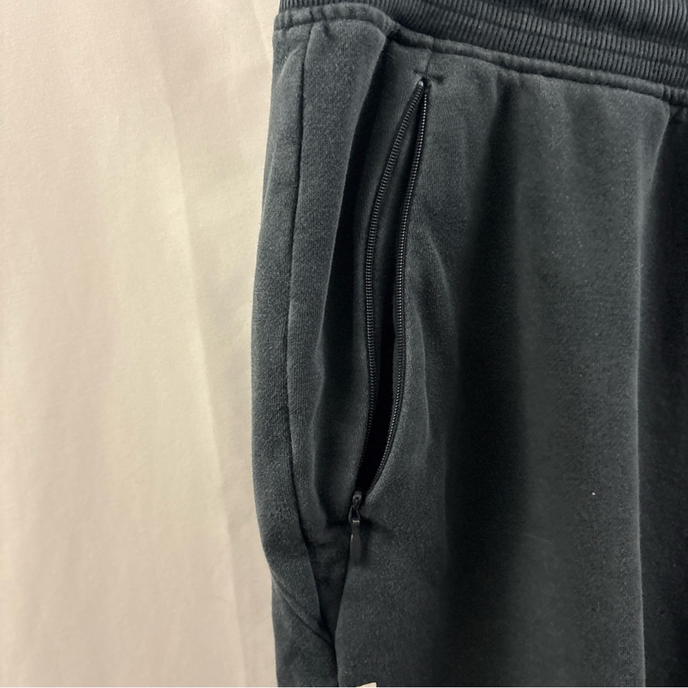 Under Armour Sweatpants Mens XL Black Fleece Joggers Elastic Waist Pockets Logo - Picture 6 of 9
